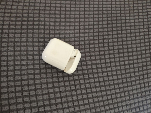 prodam-airpods-big-2