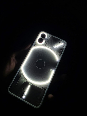 prodam-ocen-krasivyi-telefon-nothing-phone-1-sostoianie-xorosee-na-zadnei-kryske-carapin-net-no-n-big-0