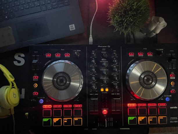 dj-kontroller-pioneer-ddj-sb2-big-2