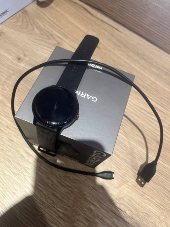 prodam-casy-garmin-vivoactive-3-music-cena-65000tg-est-korobka-est-provod-prodaiu-potomu-cto-ne-po-big-0