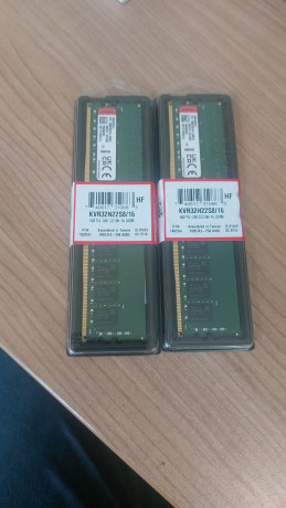 operativnaia-pamiat-novaia-kingston-16g-big-0