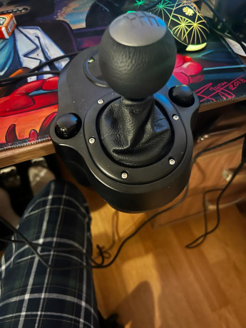 prodam-igrovoi-rul-logitech-g29-big-1
