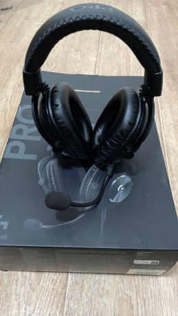 prodaiutsia-nausniki-logitech-g-pro-x-se-big-1