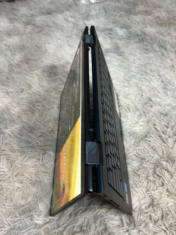 asus-zenbook-flip-14-oled-up3404va-big-4