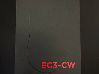 prodam-igrovuiu-mysku-zowie-ec3-cw-v-otlicnom-sostoianii-nakleeny-glaidy-tocki-xraypad-obsidian-air-p