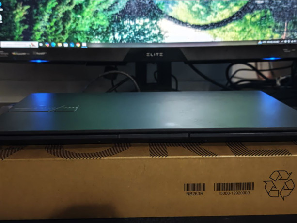 noutbuk-asus-vivobook-15-big-1