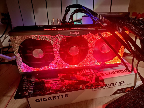 3070ti-140k-obsluzena-no-sumnaia-polucilas-test-otkrytom-stende-big-0