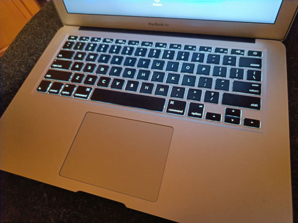 macbook-air-13-2017-big-2
