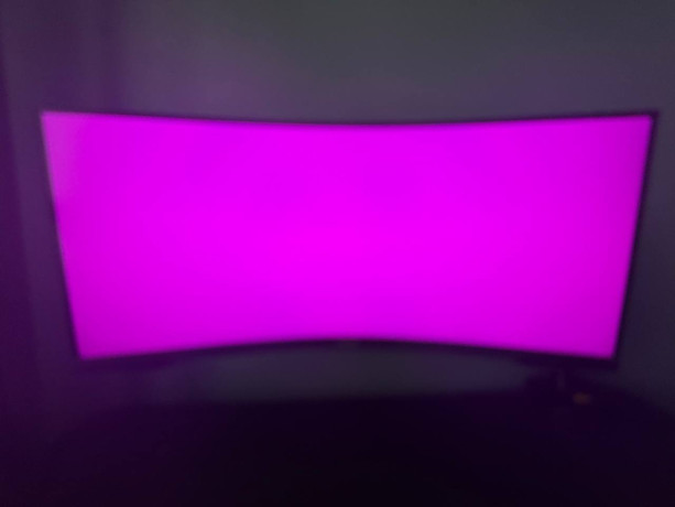 prodam-ultrasirokii-monitor-samsung-odyssey-g5-34-big-3