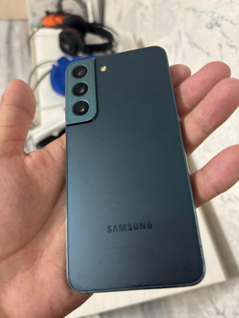 s22-samsung-256gb-big-3