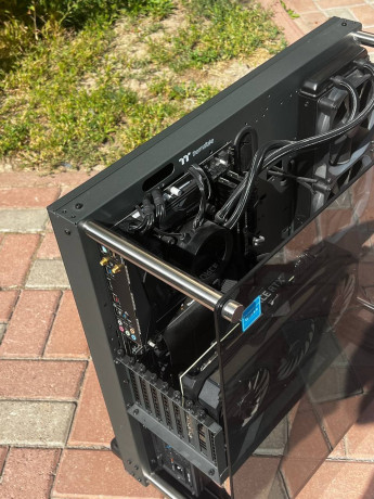 asus-rog-strix-3070-black-big-1