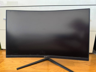 igrovoi-monitor-acer-ei242qr