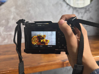 prodaiu-kameru-sony-zv-e10-v-otlicnom-sostoianii