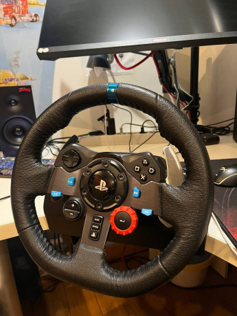 prodaiu-igrovoi-rul-logitech-g29-driving-force-racing-big-0