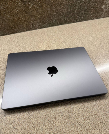 macbook-pro-m2-14-diuimov-ssd-512-ram-16-gb-v-ideale-bez-defektov-s-korobkoi-polnyi-komplekt-big-0