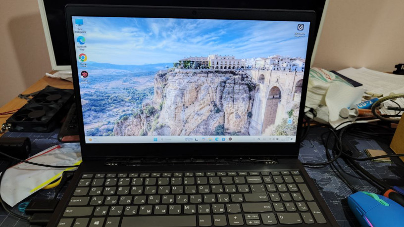 prodam-nout-lenovo-big-0