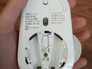 besprovodnaia-mys-xiaomi-v-otlicnom-sostoianii-5000t
