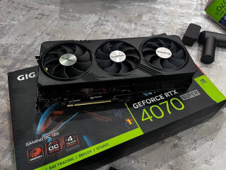 gigabyte-rtx-4070-super-gaming-oc-v-xorosem-sostoianii-temperatury-v-poriadke