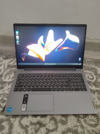 prodam-noutbuk-lenovo-ideapad-i3-12pok-8gb-ozu-256ssd-polnyi-komplekt-v-celom-v-otlicnom-s-big-0