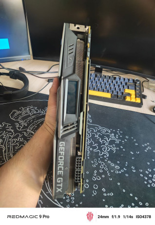 colorful-igame-vulcan-1070ti-8gb-big-3