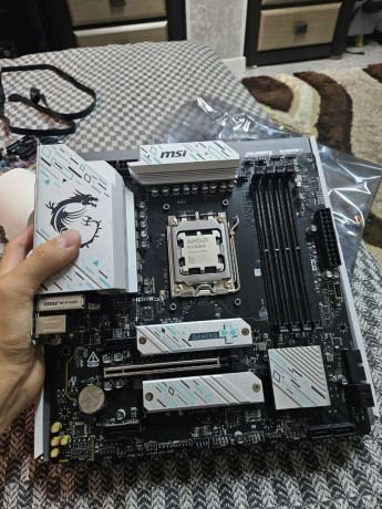 msi-b650m-gaming-plus-wifi-80000tg-sostoianie-ideal-korobka-vse-imeetsia-big-0