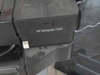 prodam-plotter-hp-designjet-t520