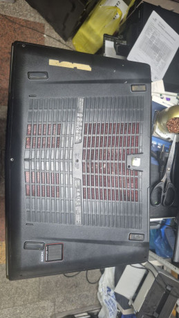 noutbuk-msi-ms-1785-big-4