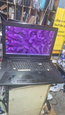 noutbuk-msi-ms-1785-big-2