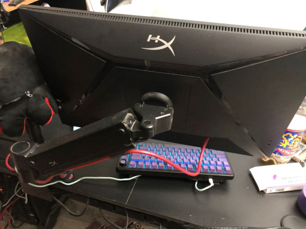 monitor-hyperx-armada-big-1