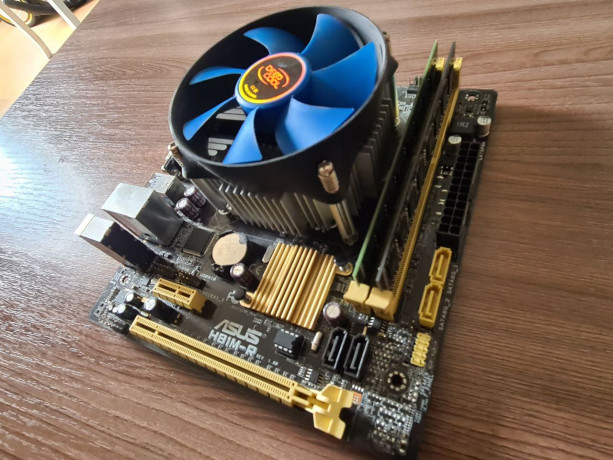 prodam-asus-h81-materinskaia-plata-protestirovana-polnostiu-rabocaia-vse-porty-i-sloty-ispravny-big-1