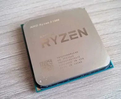 prodam-v-xorosem-sostoianii-processor-amd-ryzen-3-1200-big-0