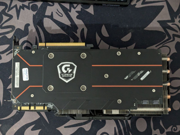 gtx-1080-8gb-v-otlicnom-sostoianii-temperatury-69-71-big-1