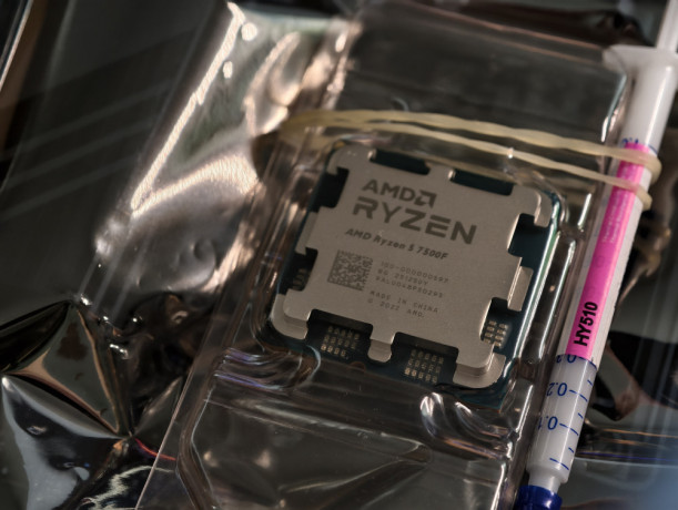 komplekt-absoliutno-novyi-1-ryzen-5-7500f-gigabyte-b650m-k-11-faz-pitaniia-s-golovoi-dlia-7800x3d-i-9800x3d-big-3