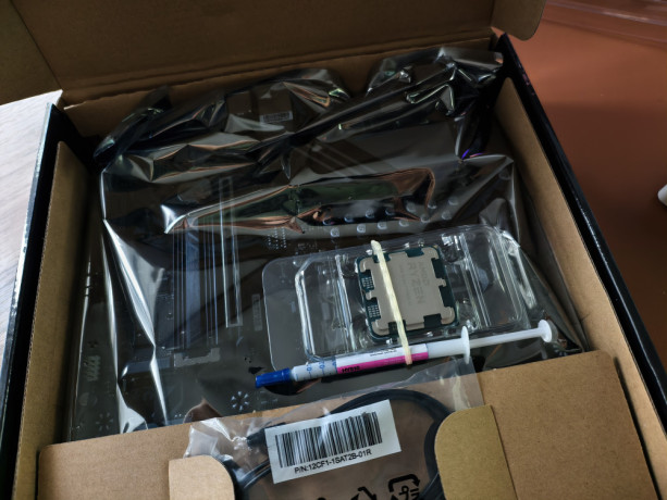 komplekt-absoliutno-novyi-1-ryzen-5-7500f-gigabyte-b650m-k-11-faz-pitaniia-s-golovoi-dlia-7800x3d-i-9800x3d-big-2