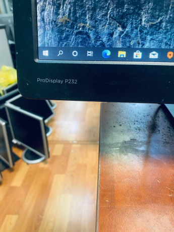 monitory-big-3