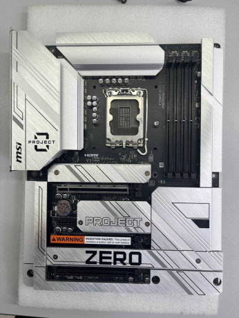 prodam-materinskuiu-platu-msi-mpg-z790-project-zero-lga1700-razieemy-podkliuceniia-szadi-big-0
