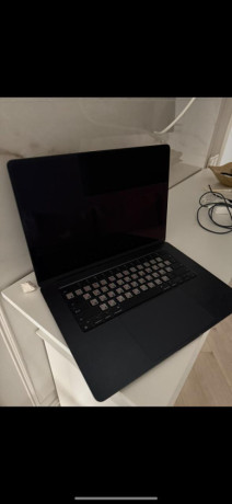 macbook-air-m3-15-inch-big-1