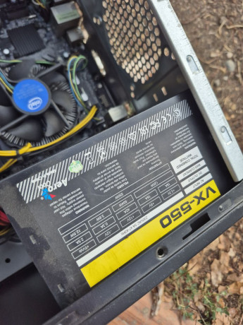 prodam-blok-pitaniia-po-5-tysiac-za-kazdyi-big-0