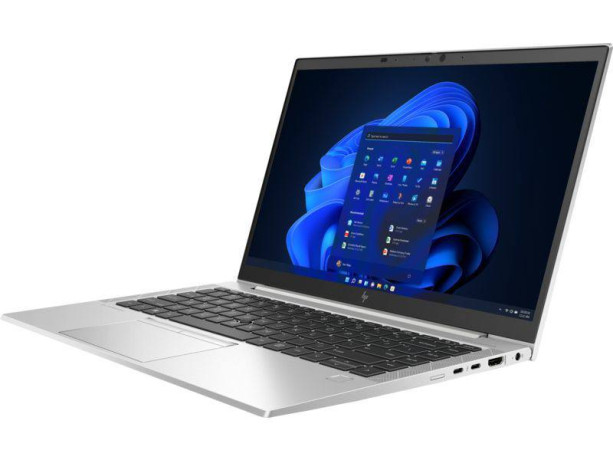 noutbuk-nr-840-g8-big-0