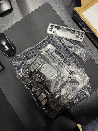 mat-plata-gigabyte-h610m-h-v3-big-1