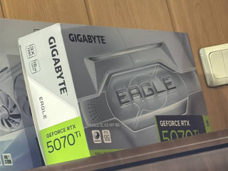 5070ti-gigabyte-eagle-icebelaia
