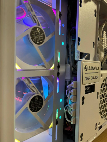 lian-li-o11-air-mini-korpus-dlia-pk-big-1