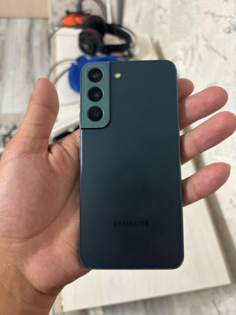 samsung-s22-256-gb-bez-minusov-big-2