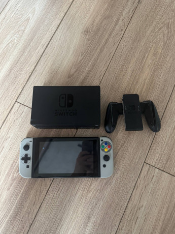 prodam-nintendo-switch-big-0