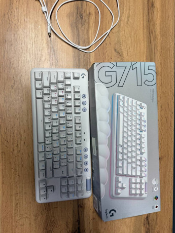 logitech-g715-tkl-big-2