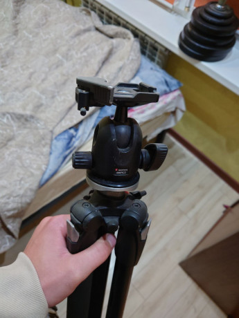 prodam-kacestvennyi-aliuminievyi-stativ-manfrotto-190d-sarovaia-golova-v-komplekte-20k-almaty-big-1