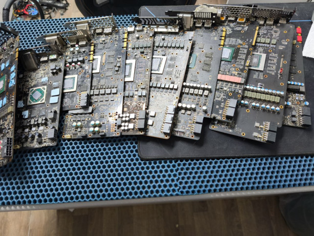 rasprodaza-donorskix-plat-dlia-videokart-10-pokoleniia-nvidia-i-amd-rx-400-500-rx5000-rx6000-big-1