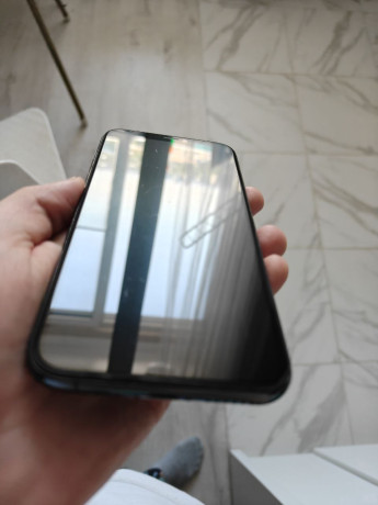 prodam-iphone-11-pro-256gb-big-3