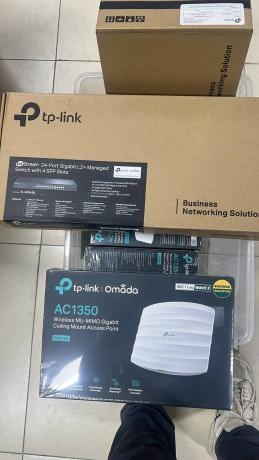 kommutator-tp-link-tl-sg3428-novye-2s-po-90000tg-big-0