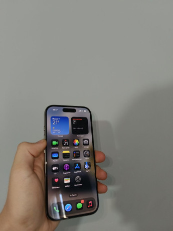 prodam-iphone-16pro-256gb-big-4